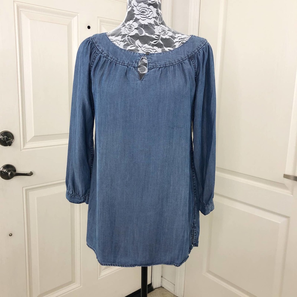Chambray Tunic with Keyhole
